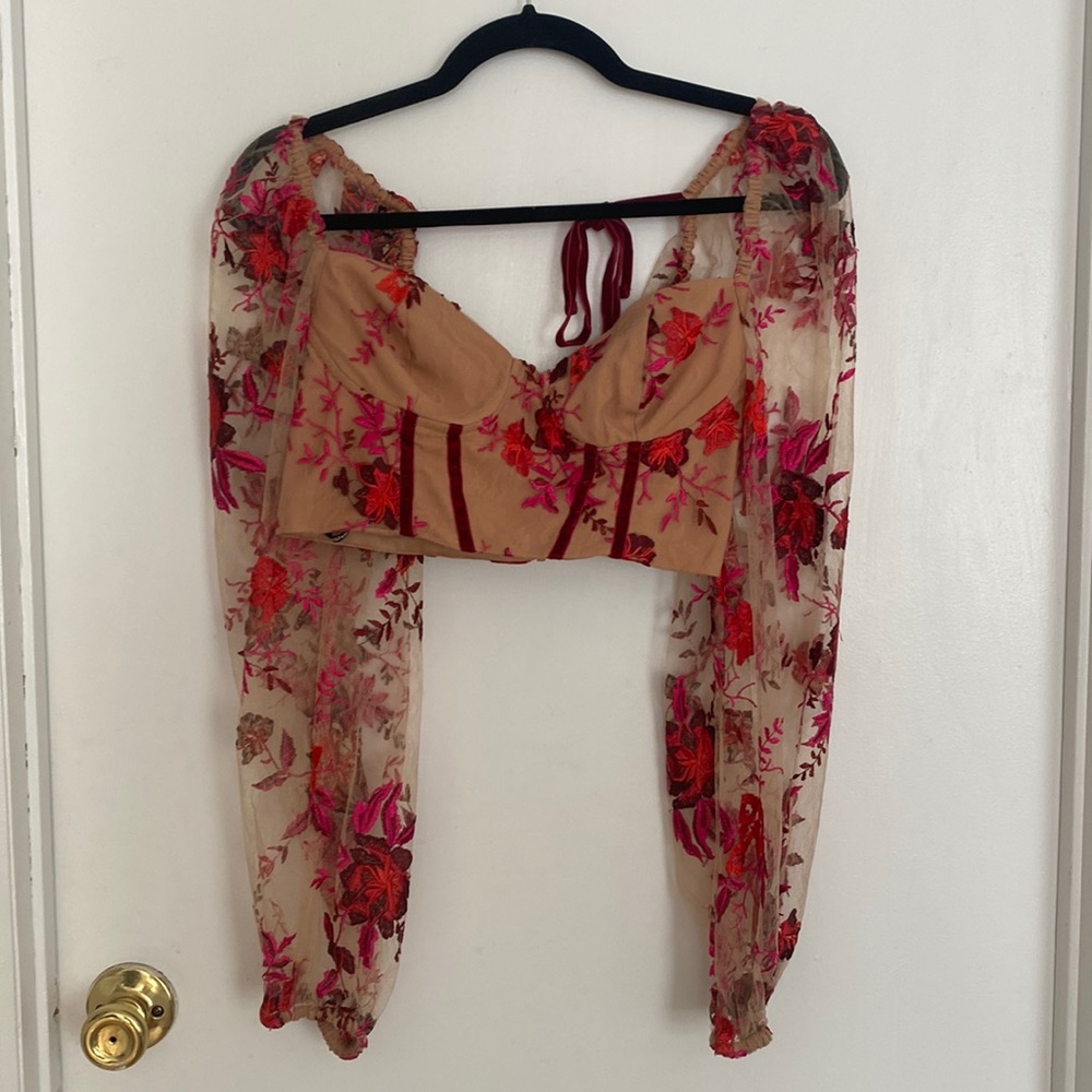 Majorelle lace top